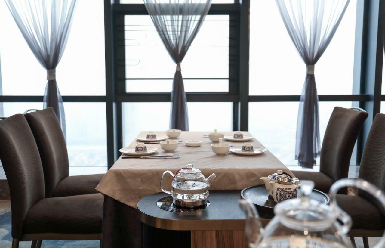 Venus Royal Hotel Foshan Kuiqi Road Metro Station Экстерьер фото