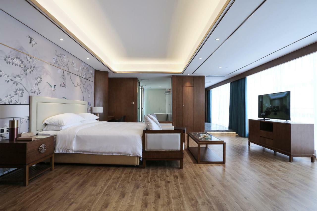 Venus Royal Hotel Foshan Kuiqi Road Metro Station Экстерьер фото