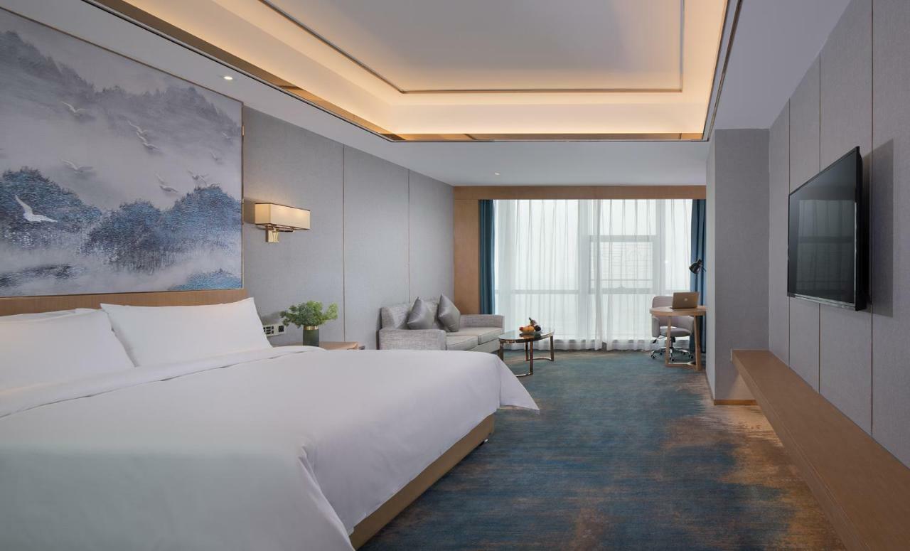 Venus Royal Hotel Foshan Kuiqi Road Metro Station Экстерьер фото